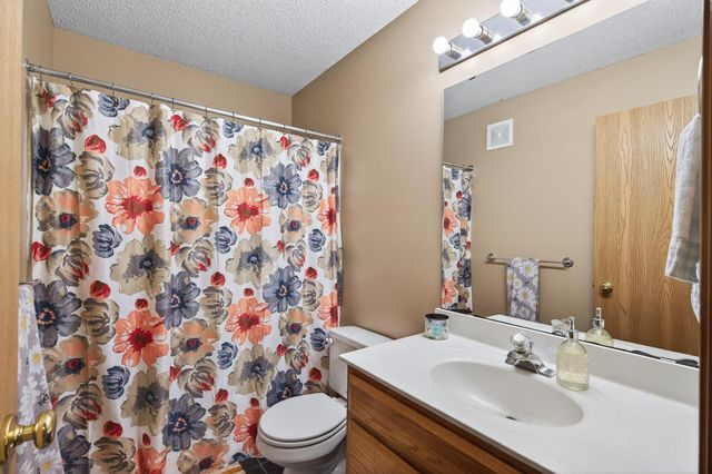 7031 Quantrelle Avenue NE, Otsego, MN 55330