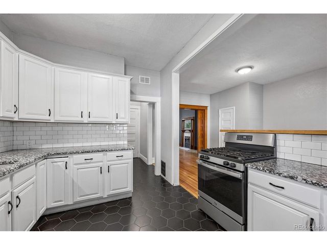 1139 N Downing St, Denver, CO 80218