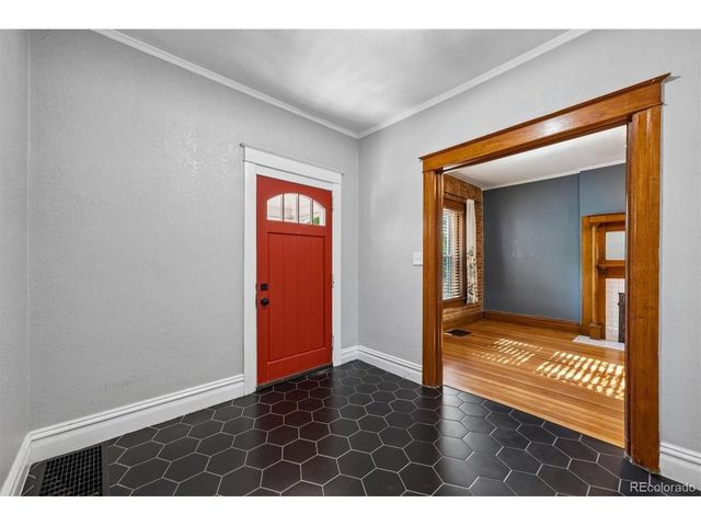 1139 N Downing St, Denver, CO 80218