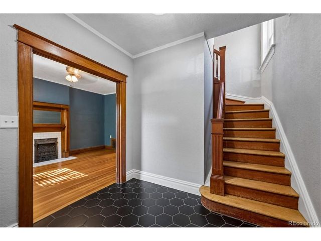 1139 N Downing St, Denver, CO 80218