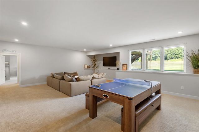 7876 Turning Stone, Kalamazoo, MI 49009