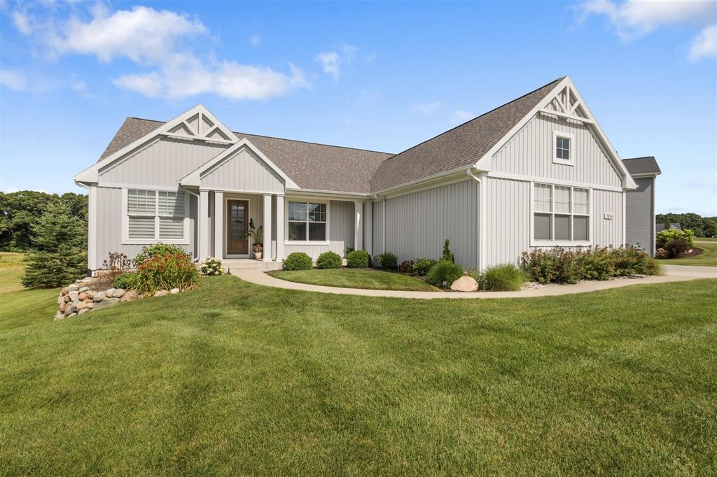 7876 Turning Stone, Kalamazoo, MI 49009