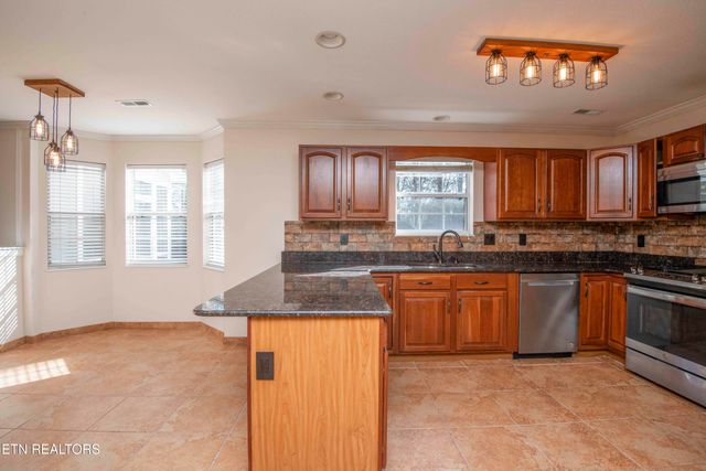 7116 Highland Creek Lane, Knoxville, TN 37931