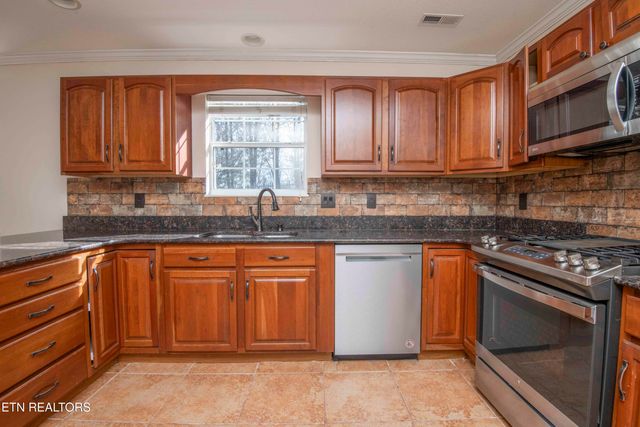 7116 Highland Creek Lane, Knoxville, TN 37931