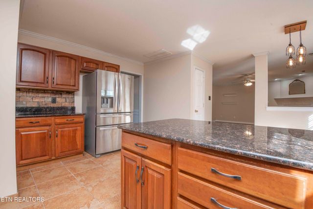 7116 Highland Creek Lane, Knoxville, TN 37931