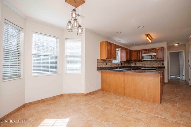 7116 Highland Creek Lane, Knoxville, TN 37931