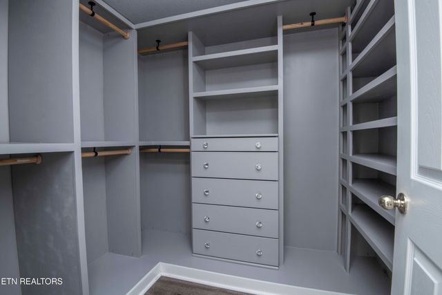 7116 Highland Creek Lane, Knoxville, TN 37931