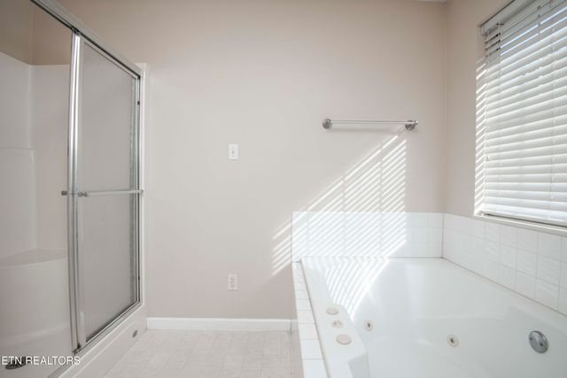 7116 Highland Creek Lane, Knoxville, TN 37931