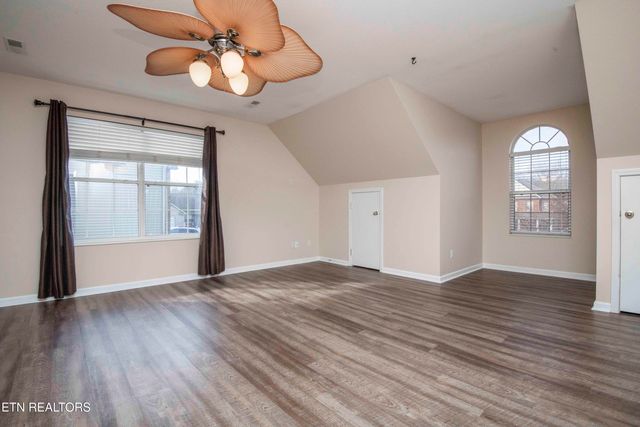 7116 Highland Creek Lane, Knoxville, TN 37931