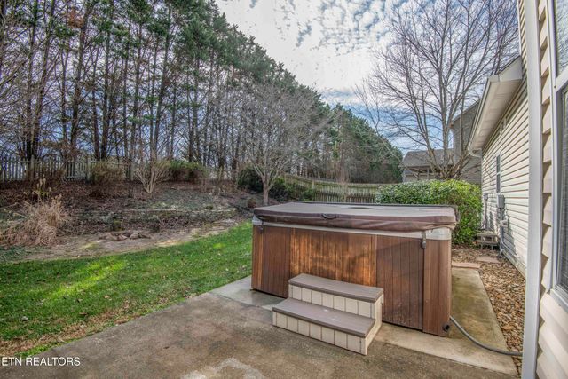 7116 Highland Creek Lane, Knoxville, TN 37931