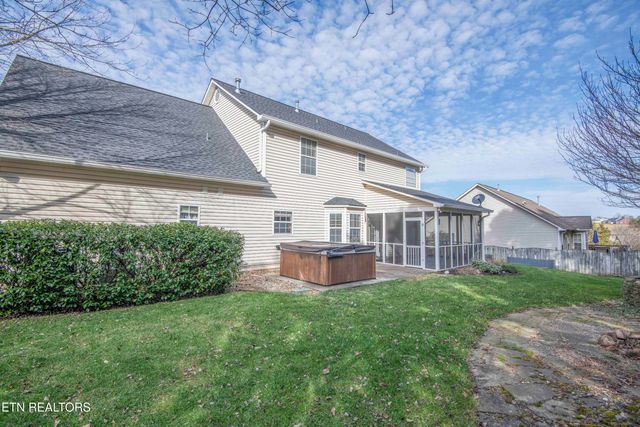 7116 Highland Creek Lane, Knoxville, TN 37931