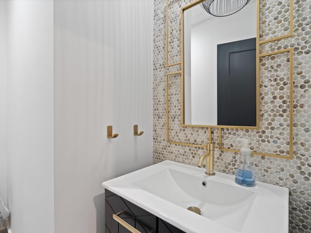 3936 Cedar Bayou Drive, Dallas, TX 75244