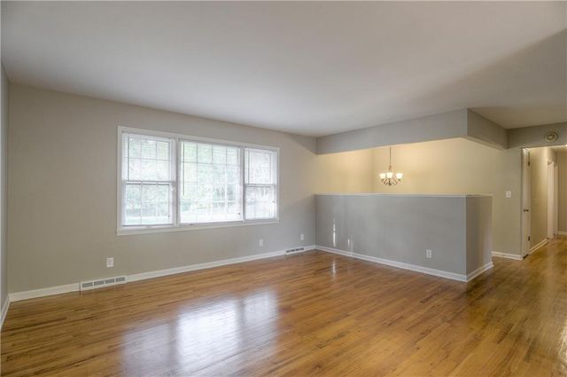 9408 E 81st Terrace, Raytown, MO 64138