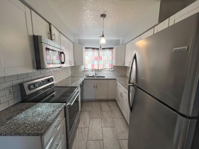 12509 Nambe Avenue NE, Albuquerque, NM 87123