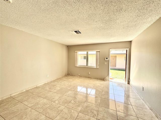6133 Buchanan Street, Hollywood, FL 33024