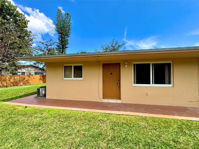 6133 Buchanan Street, Hollywood, FL 33024