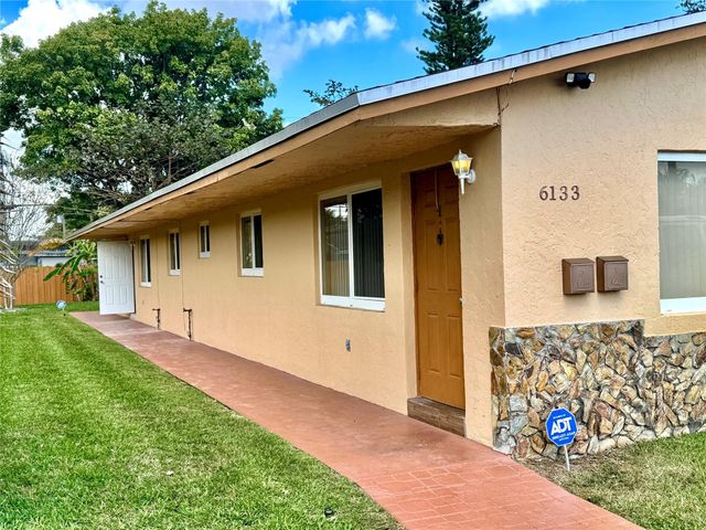6133 Buchanan Street, Hollywood, FL 33024