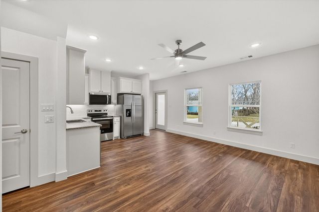 502 E Kimball Street 1, Mansfield, TX 76063