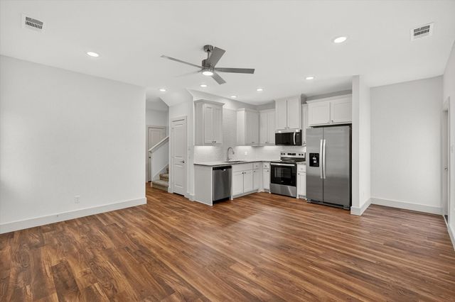 502 E Kimball Street 1, Mansfield, TX 76063