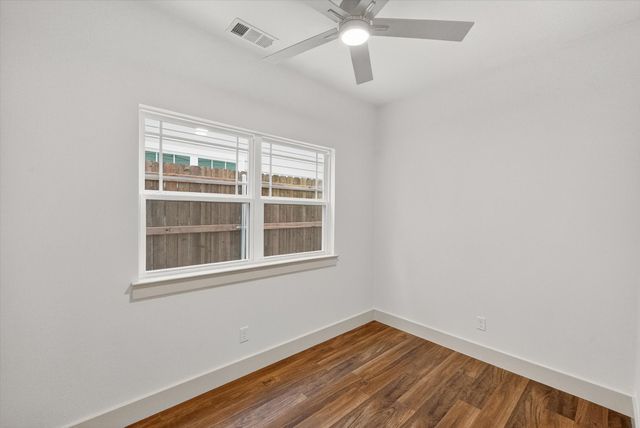 502 E Kimball Street 1, Mansfield, TX 76063