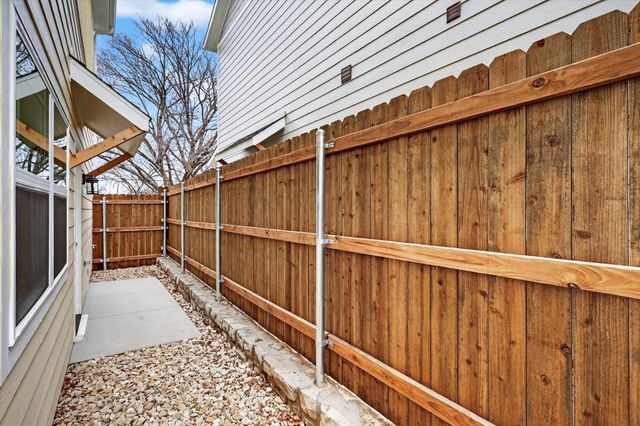 502 E Kimball Street 1, Mansfield, TX 76063