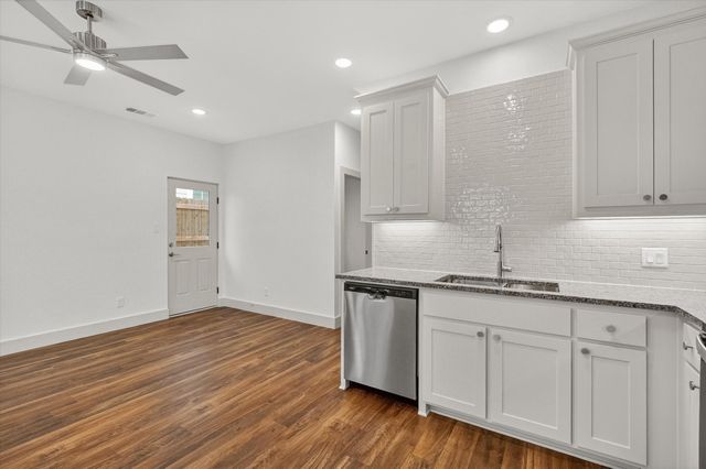 502 E Kimball Street 1, Mansfield, TX 76063