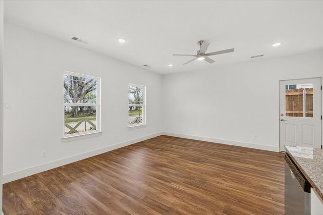 502 E Kimball Street 1, Mansfield, TX 76063