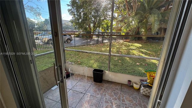 4111 Stirling Rd 102, Dania Beach, FL 33314