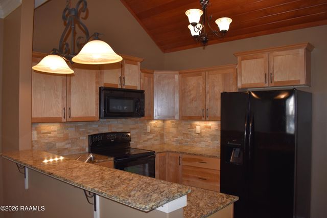 106 Padre Drive, Broussard, LA 70518