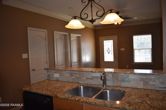 106 Padre Drive, Broussard, LA 70518