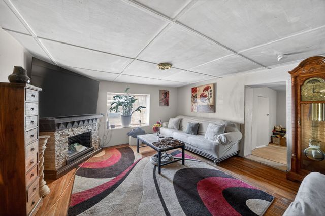 25 Camino De Casimiro, Espanola, NM 87532