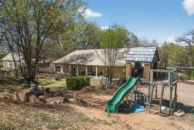 25 Camino De Casimiro, Espanola, NM 87532