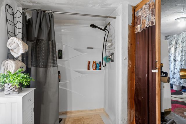 25 Camino De Casimiro, Espanola, NM 87532