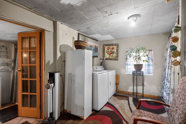 25 Camino De Casimiro, Espanola, NM 87532