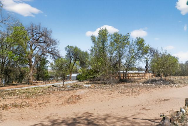 25 Camino De Casimiro, Espanola, NM 87532