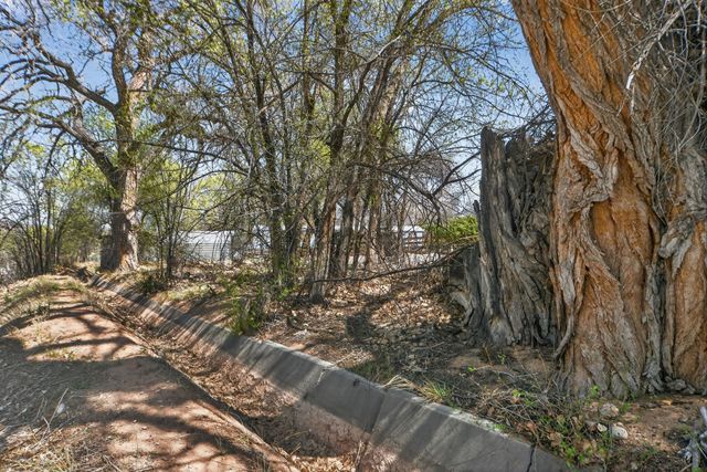 25 Camino De Casimiro, Espanola, NM 87532