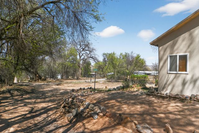 25 Camino De Casimiro, Espanola, NM 87532