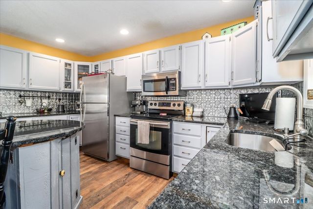 6 Taagan Street, Danbury, CT 06811