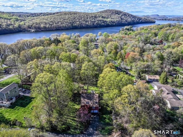 6 Taagan Street, Danbury, CT 06811