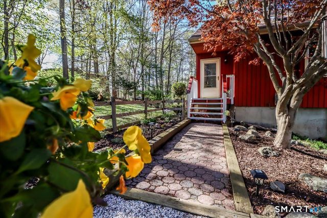 6 Taagan Street, Danbury, CT 06811