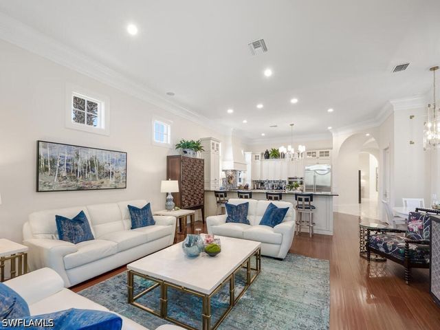 28312 Terrazza LN, Naples, FL 34110