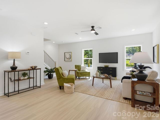 2802 Willow Street, Charlotte, NC 28208