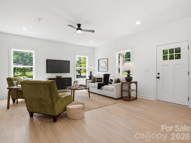 2802 Willow Street, Charlotte, NC 28208