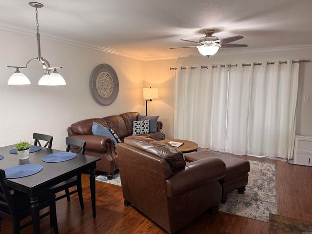 104 Chelsea Dr Apt 13, Fairfield Bay, AR 72088