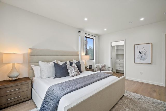 924 Woodside Road, Redwood City, CA 94061