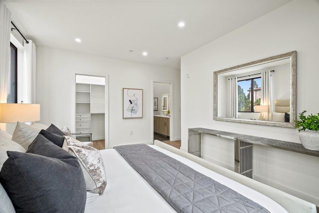 924 Woodside Road, Redwood City, CA 94061