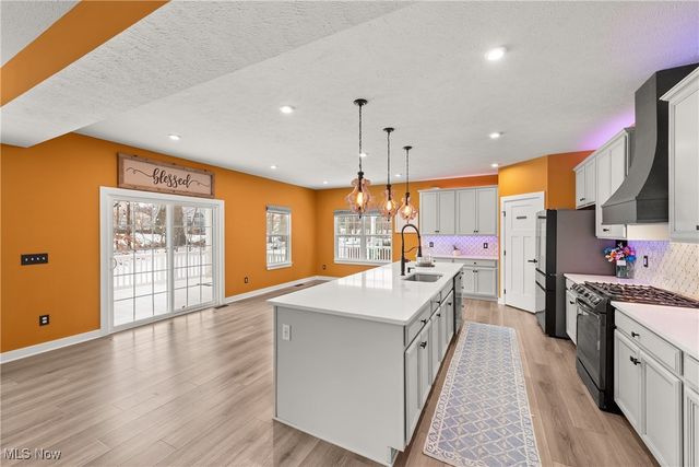 6187 Krystina Run, Lorain, OH 44053