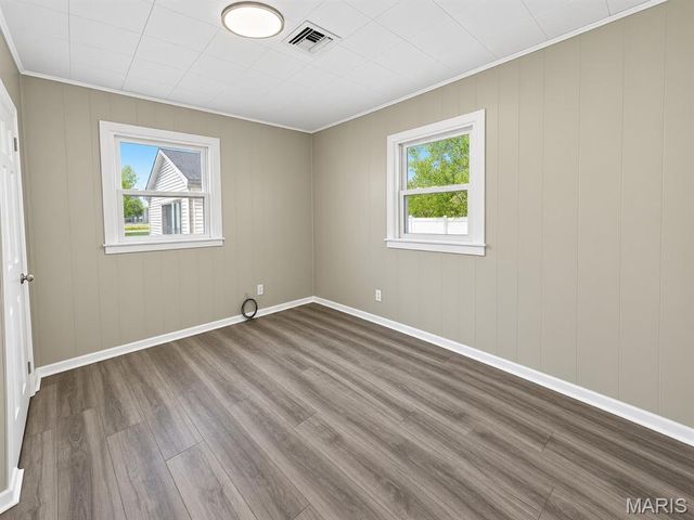 292 S 14th Street, Wood River, IL 62095