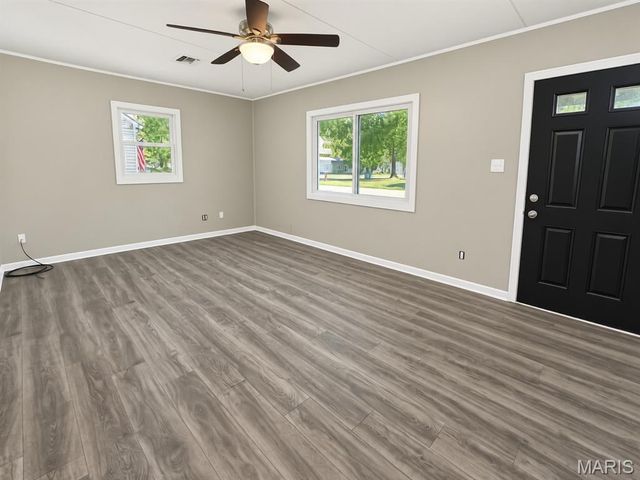 292 S 14th Street, Wood River, IL 62095