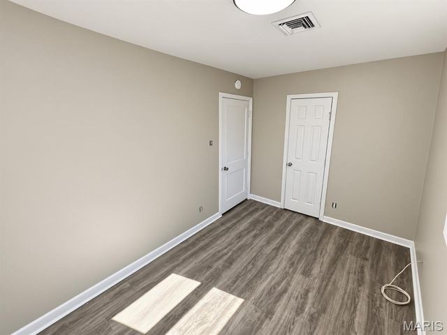 292 S 14th Street, Wood River, IL 62095
